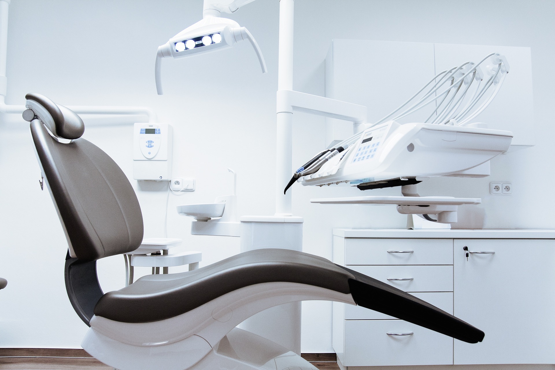 Stomatološka oprema: Gde kupiti kvalitetnu stomatološku opremu za vašu ordinaciju